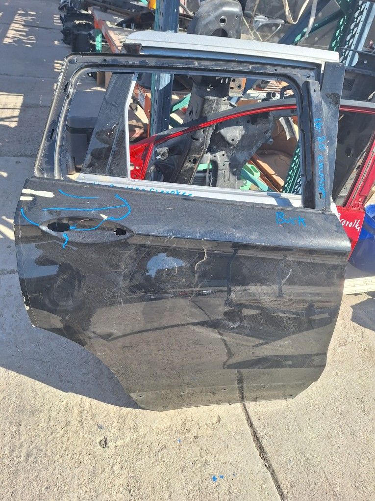 Buick Envision Right Rear Door Oem