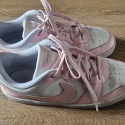 Nike Shoes(  Size In Picture ) 25$ 