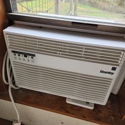 Danby 8000 BTU Window Air Conditioner 