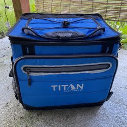 Titan Deep Freeze Cooler 