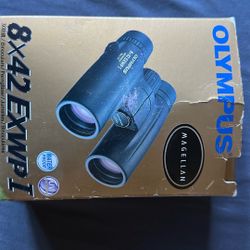 8x4 Binoculars 