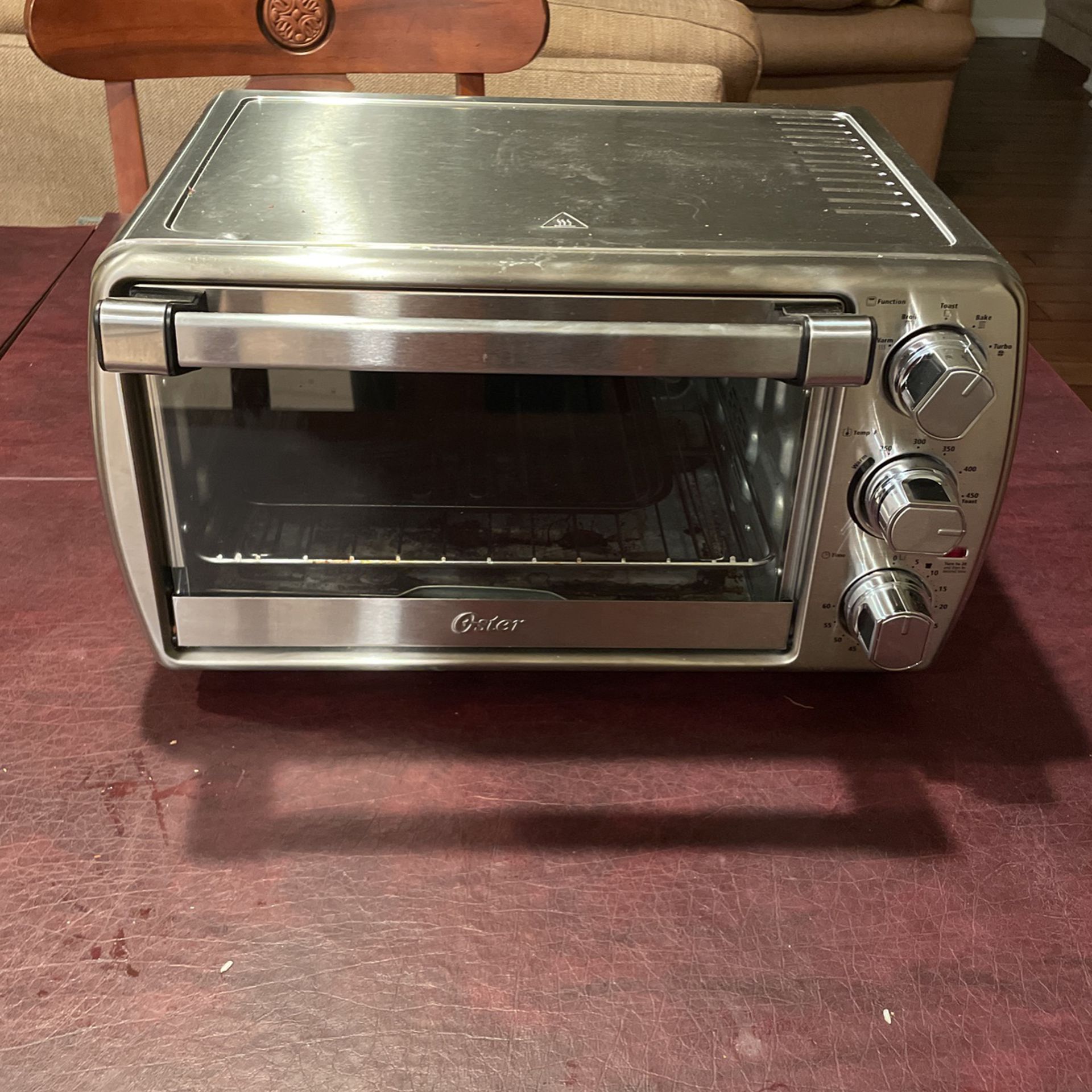 Oster Microwave Oven. for Sale in Long Beach, CA - OfferUp