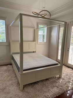 White Queen Canopy Bed Frame with Mattress – Excellent Condition