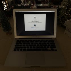 MacBook Air (2015) 