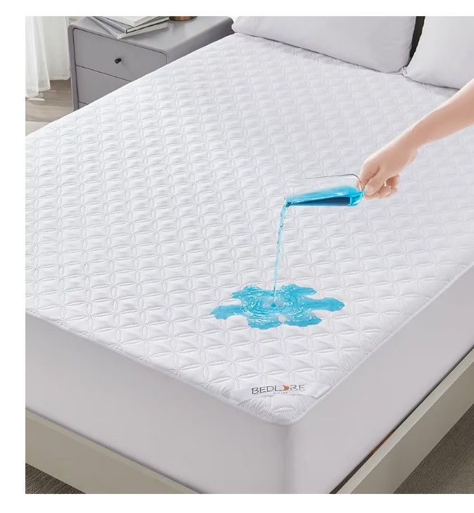 BEDLORE Waterproof Mattress Protector, Queen Size