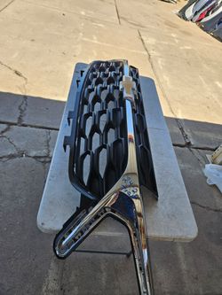 Chevy trax grille oem