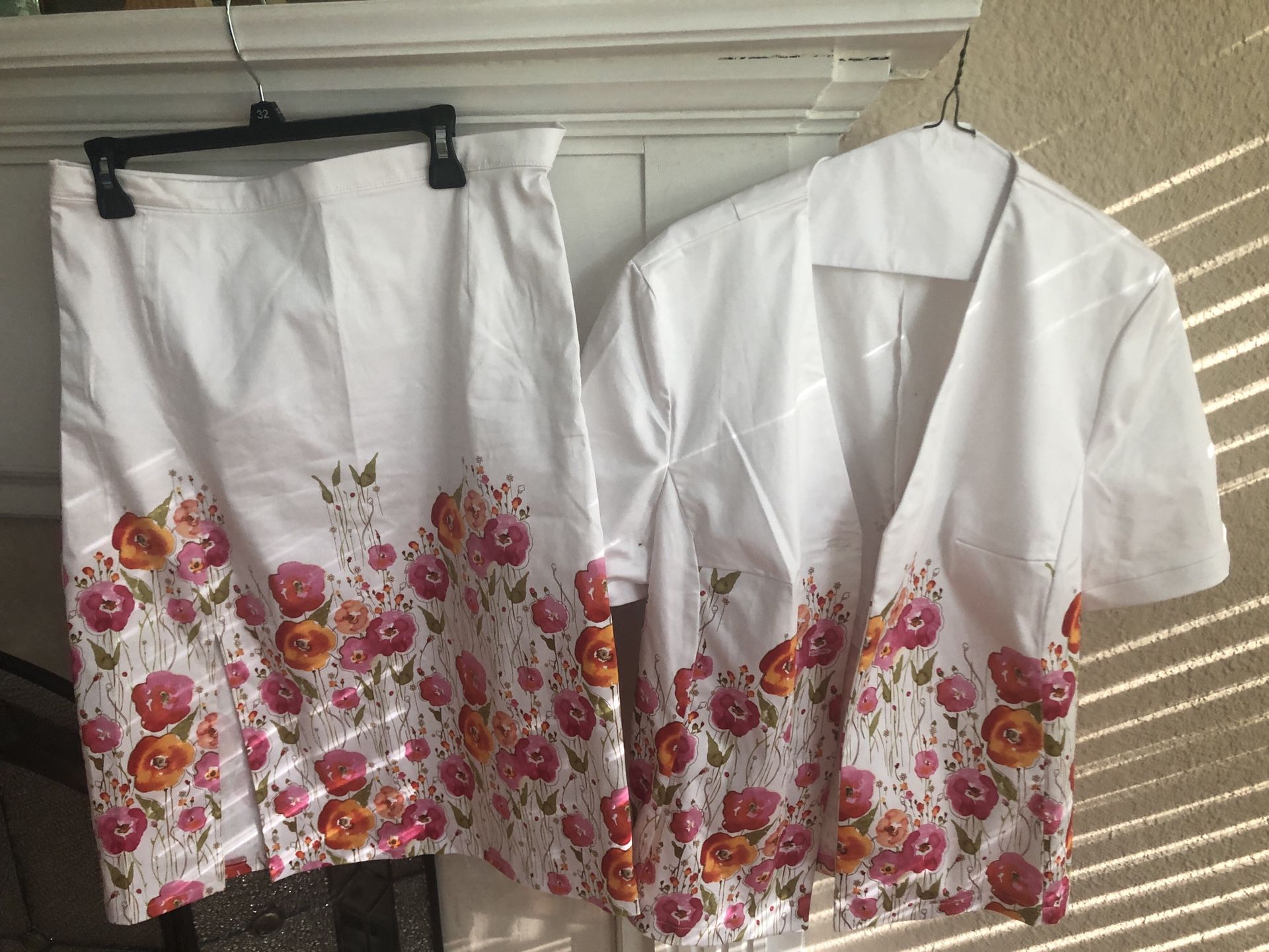 Summer suit / skirt and top