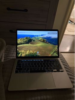 Apple Macbook pro 13 inch 2020