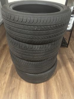 245/45/19 Continental Pro Contact