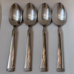 Mikasa Rope 4pc Soup Spoon 7 7/8 in Stainless 18/10 Rope Band Tip & Heel
