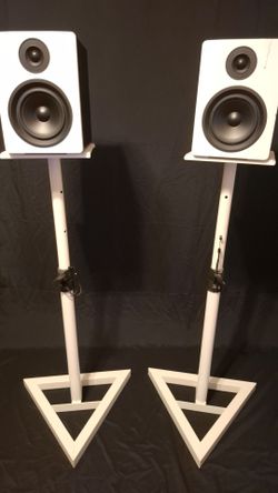 Rockville AMP5 momitor speakers with stands