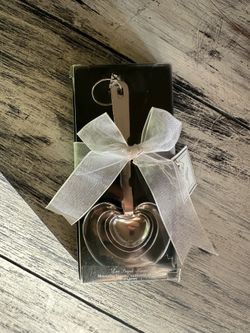 Heart-Shaped Measuring Spoon Set – $5