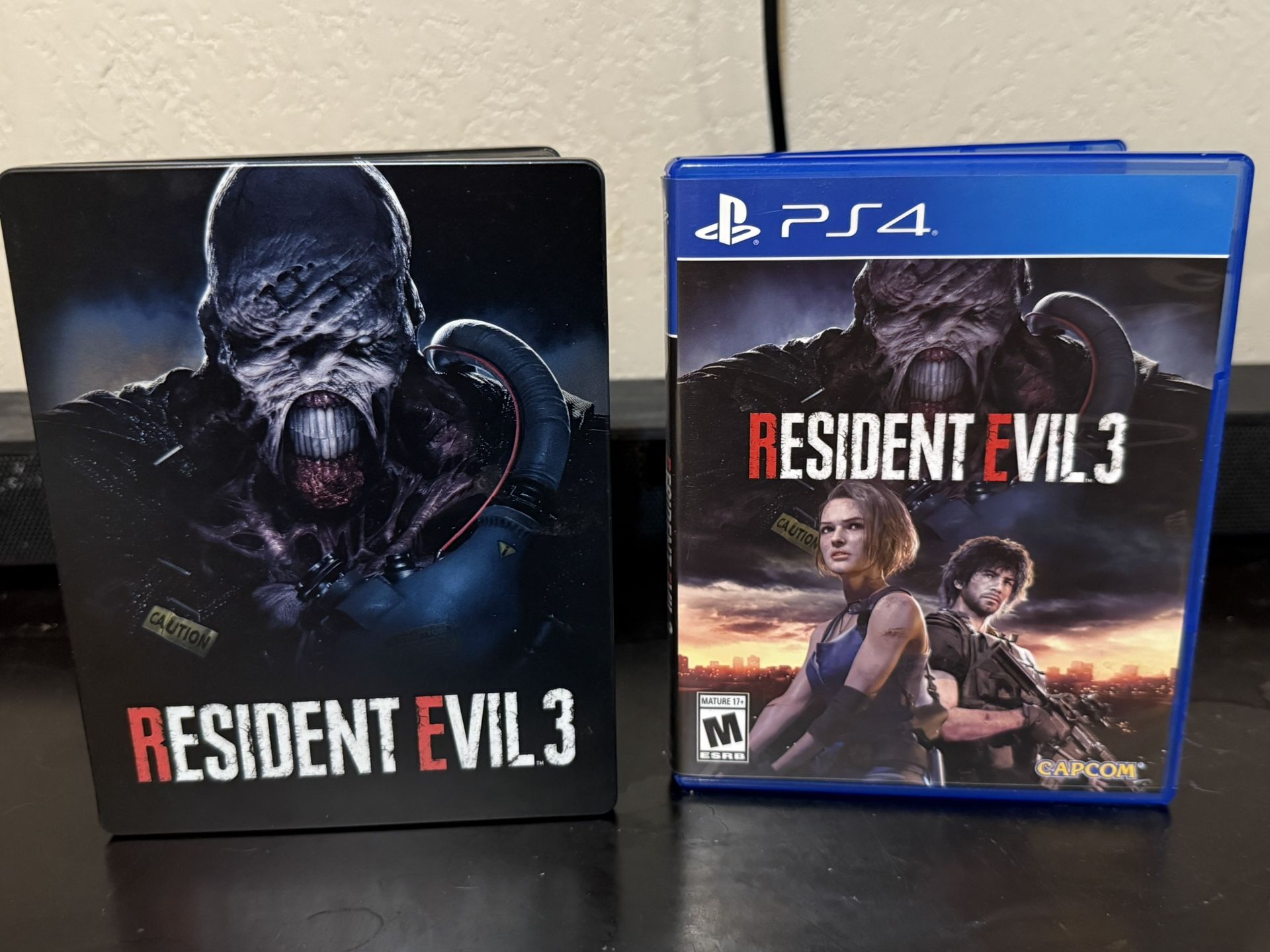 Resident Evil 3 Remake (PS4) With Steelbook