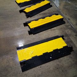 (4) Yellow Jacket Cable Protectors