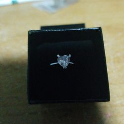 Size 8 White Sapphire Heart Sterling Silver