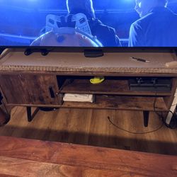 Mesa Para TV HASTA 55”