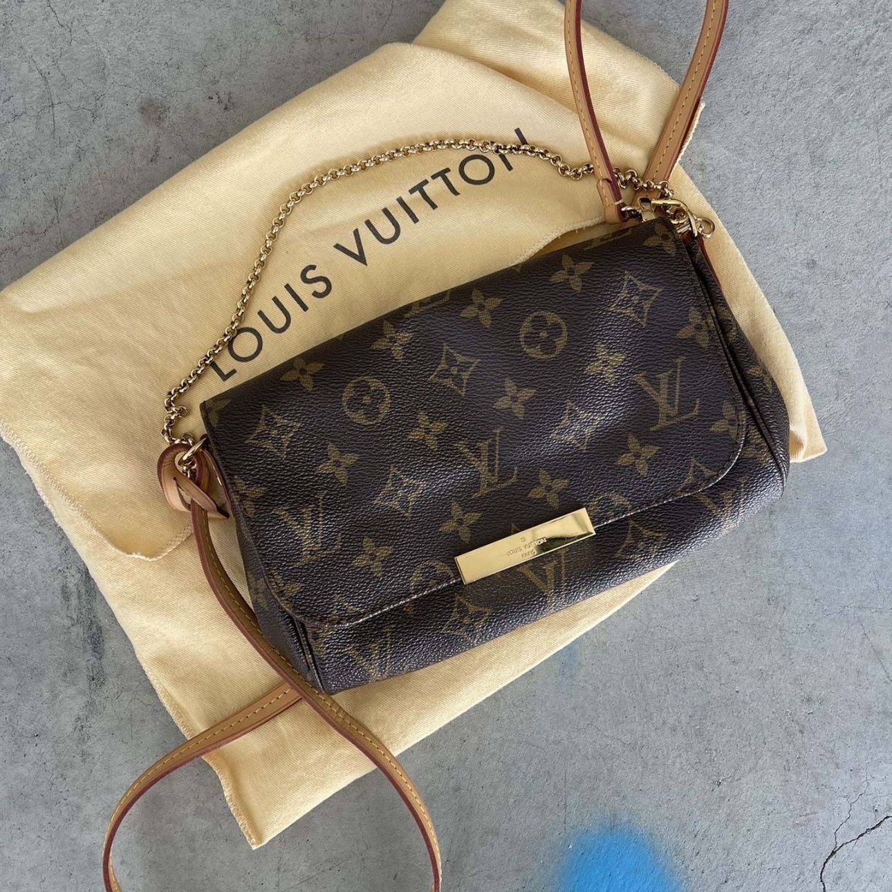 Authentic Louis Vuitton Monogram Partition Clutch Hand Bag Purse M51901 for  Sale in Garden City South, NY - OfferUp