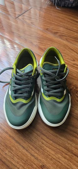 Vans ultrarange  men 6.5 , woman 8.0