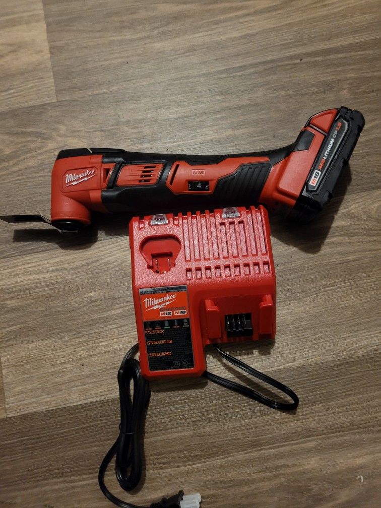Multitools 18v Batery Y charge