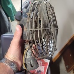 Small Rustic Vintage Fan (Display Only)