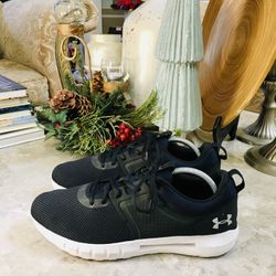 Under Armour Mens Hovr CTW (contact info removed)-001 Black Running Shoes Sneakers Size 11