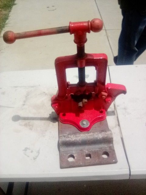 Pipe Vise
