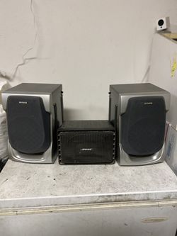 1 Bose And 2 Iawa Speakers 