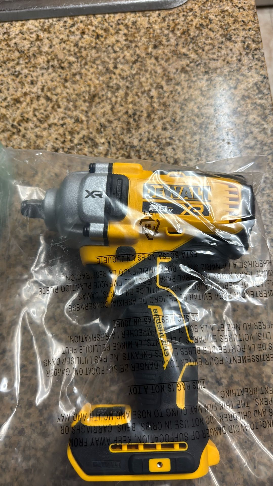 New Dewalt 1/2 Drive Impact DCF891