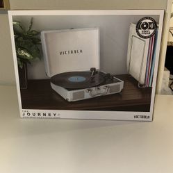 New Victrola Journey+ Bluetooth Record Player (Sealed)