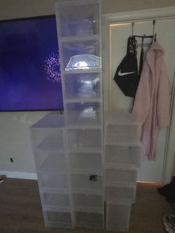 Shoe containers