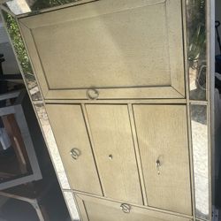 Dresser Furniture