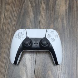 Sony PS5 DualSense Wireless Controller – White – Used