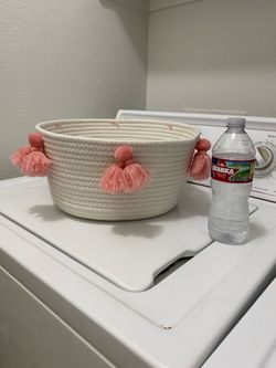 White Woven Storage Basket w/Pink Tassles