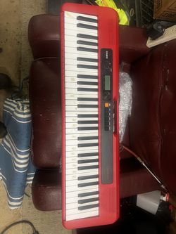 Casio CT-S200RD electric Keyboard 