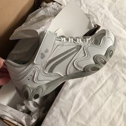 Girls White Tennis Shoes