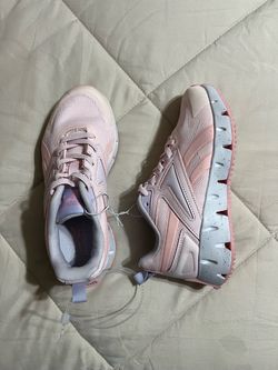Reebok Sneakers