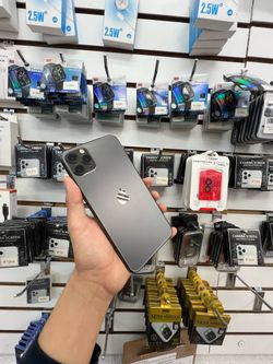 iPhone 11 Pro Max 64GB UNLOCKED  