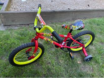 Kids Bicycle with Training Wheels – Great Condition 🚲