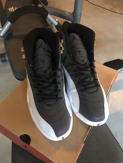 Jordan 12 size 10