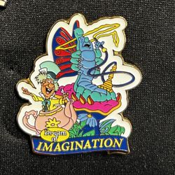 Mad Hatter & Caterpillar Parade of Dreams Imagination Float Pin # 41637