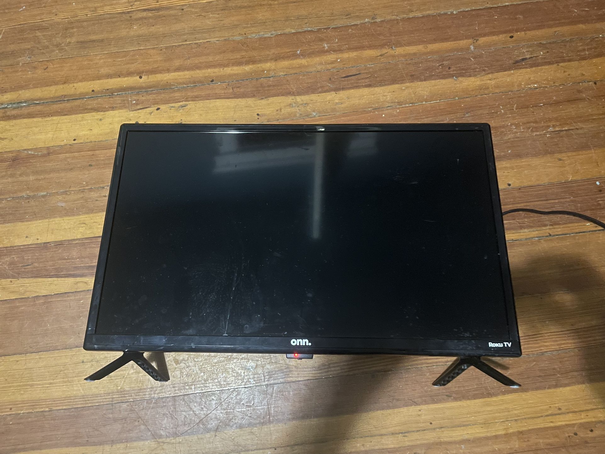 24in Onn Tv Roku Has Controller As Well 