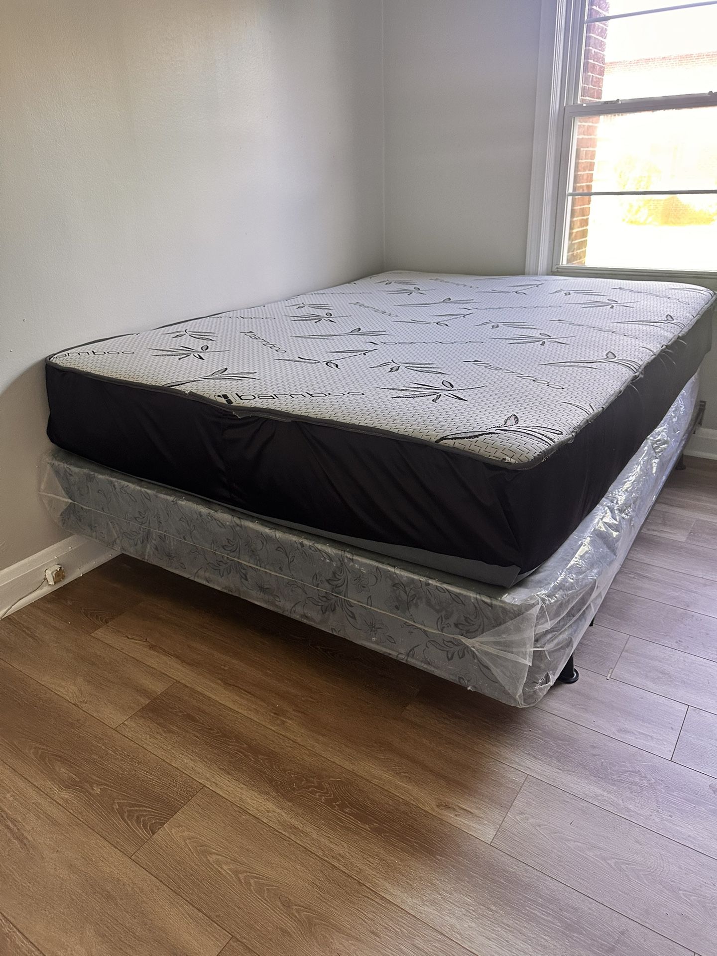 🛏️ Mattress + Box Spring + Bed Frame (Metal)– All Sizes – Brand New!
