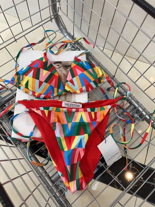 Fashionable swimsuit bikini L🏊