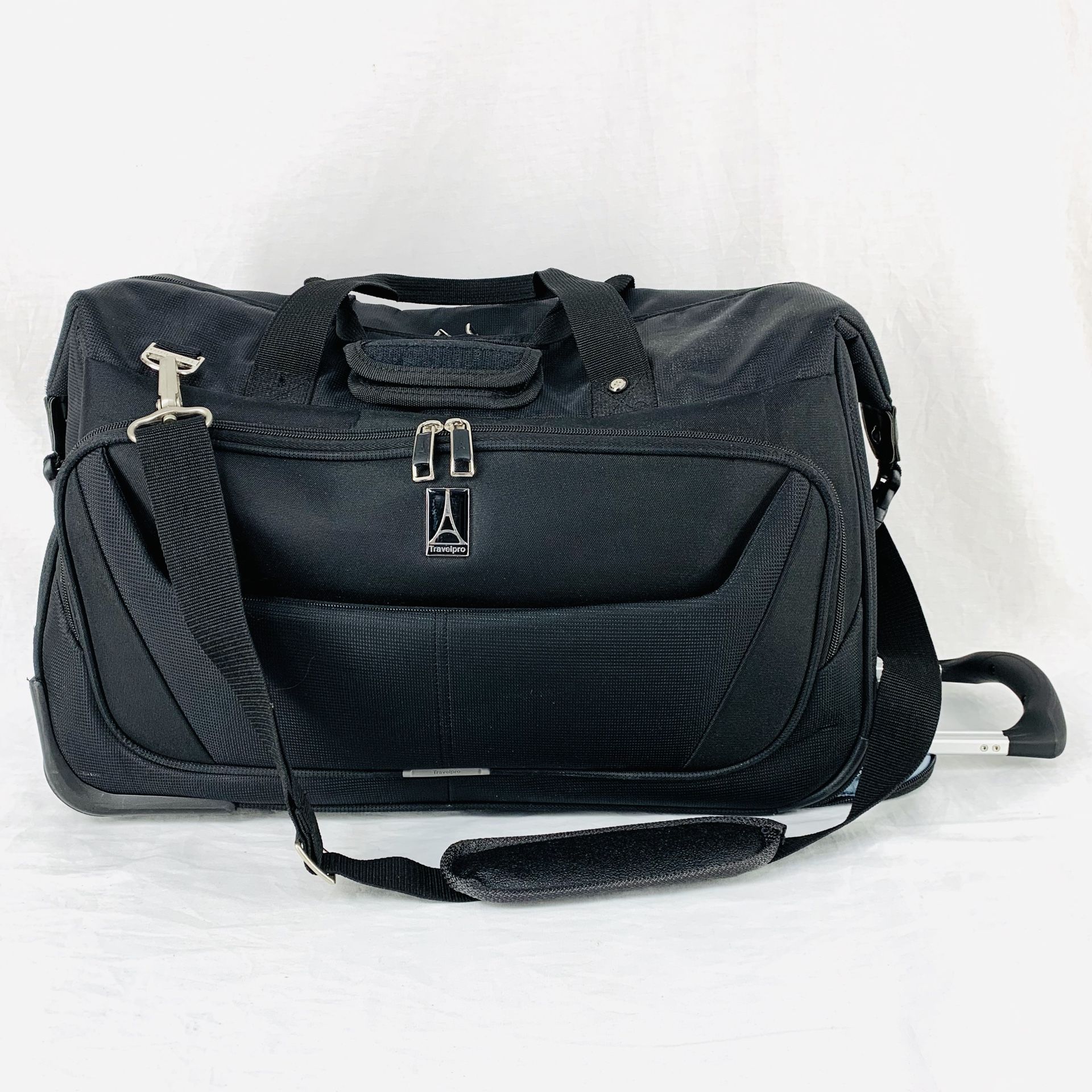 Travelpro Luggage Maxlite 5 20" Lightweight Carry On Rolling Duffel