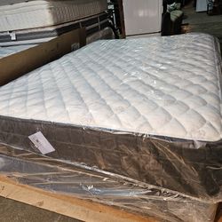 New Open Box Queen Hotel Collection Mattress 