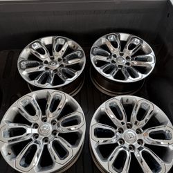 Rines 20 Para RAM  De 6 Birlos Pido 50O Mejor Oferta Por Los 4 Están Nuevos 