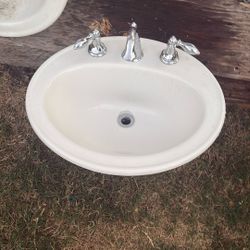 Kohler bathroom sinks with faucets as well