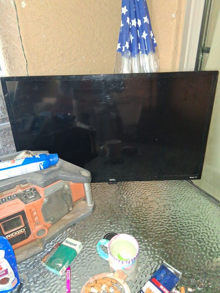 Sml TV Outisde Works W Roku