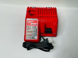 Milwaukee 48-59-1812 M12 & M18 Multi-Voltage Charger