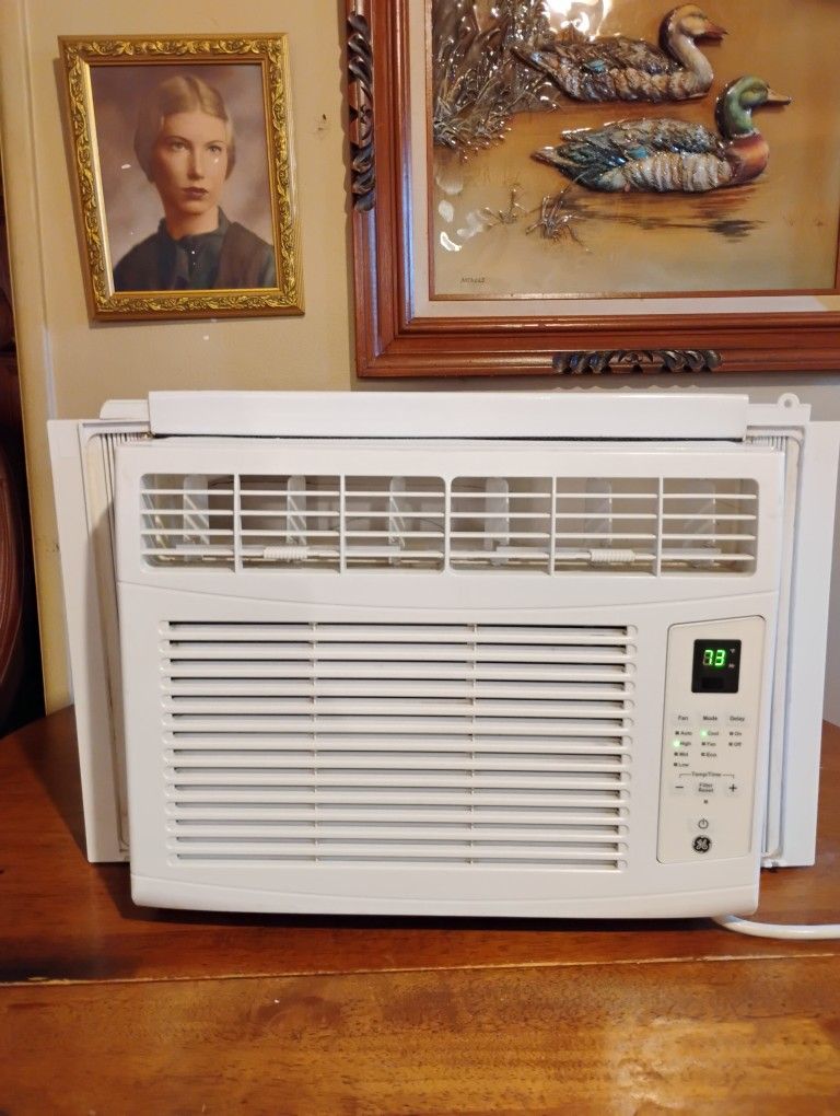 GE APPLIANCES. Room Air Conditioner 